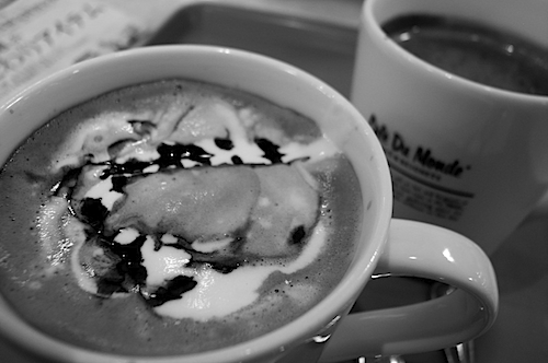 カフェデュモンド