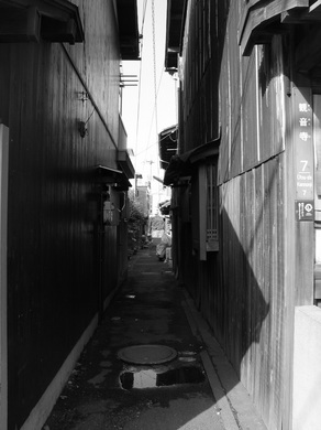 路地裏
