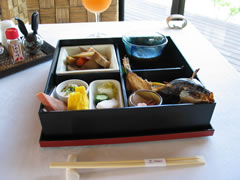 朝食